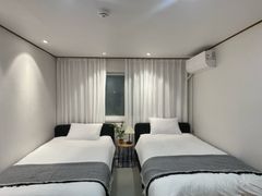 ✴️New listing, 6-minute walk from Hongdae 4th image