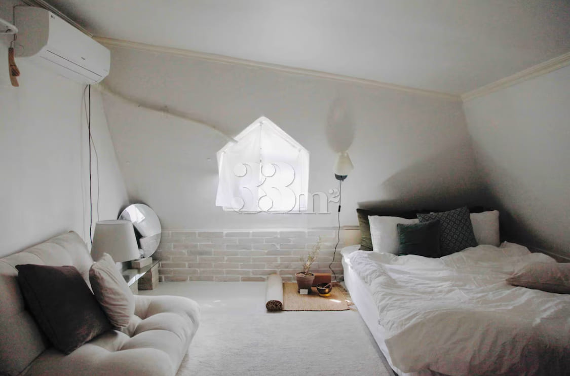 Attic, Mucha 0th image