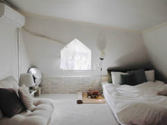 Attic, Mucha 0th image