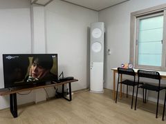 Neat 2-room unit, 2 minutes from Seodong Stat 0th image