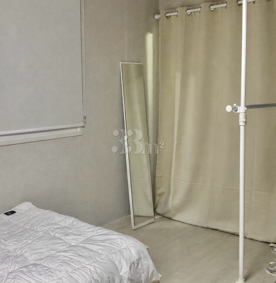 Spacious studio apartment near the main gate 2th image