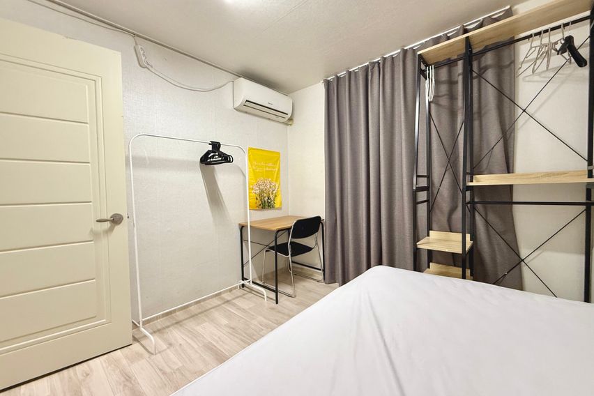 이대역 도보 4분 2룸