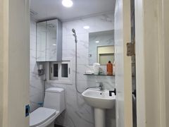 Remodeled two-room apartment, 7-minute walk t 11th image