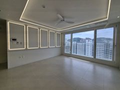 Newly built apartment within walking distance 7th image