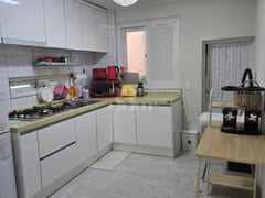 3-bedroom apartment with living room near a c 10th image