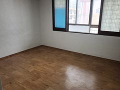 A comfortable and quiet house. 1th image