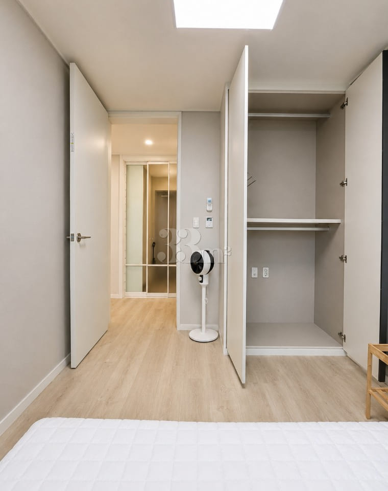 Newly built accommodation with an open view n 8th image