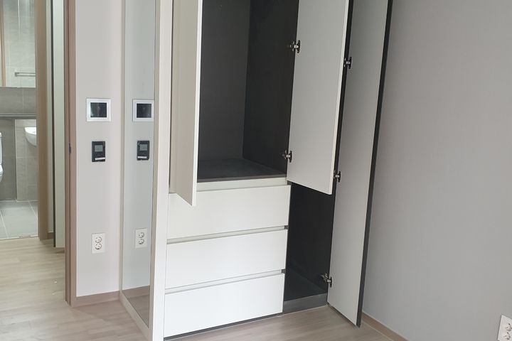 Oryudong Station, 3 rooms, sleeps 4 6th image