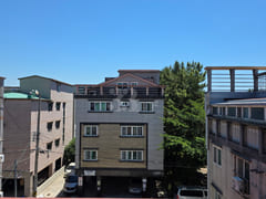 Two-room unit with a large veranda in Yongwon 16th image
