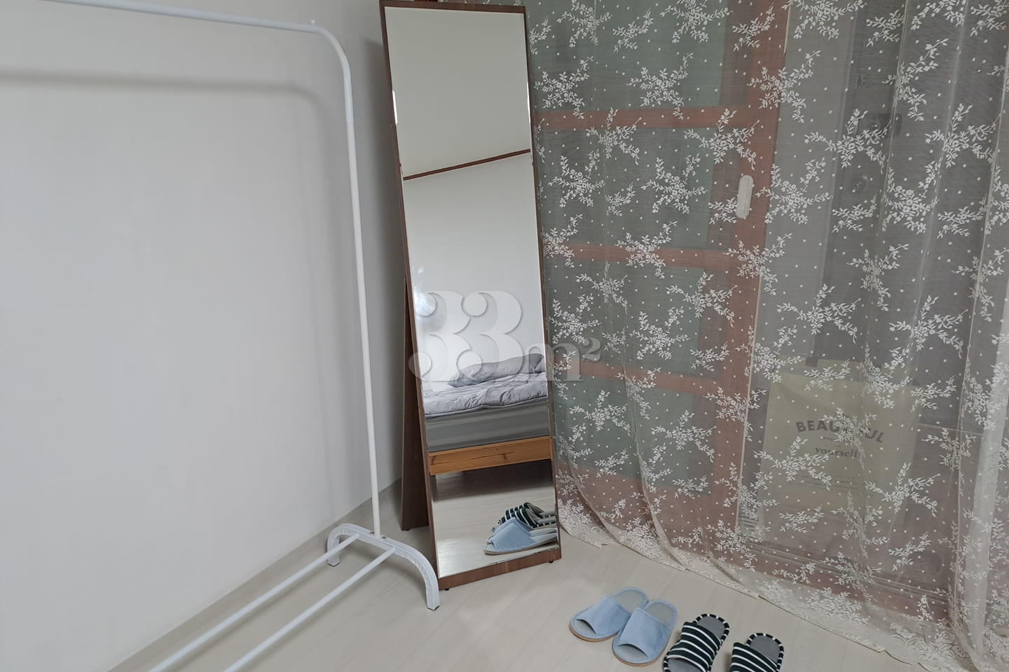 The prettiest room in Pohang. 7th image