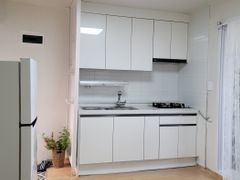 4. Fully renovated, 2 rooms with good natural 8th image