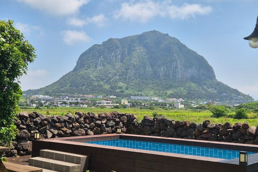 산방산  돌담_해무리 16번째 이미지