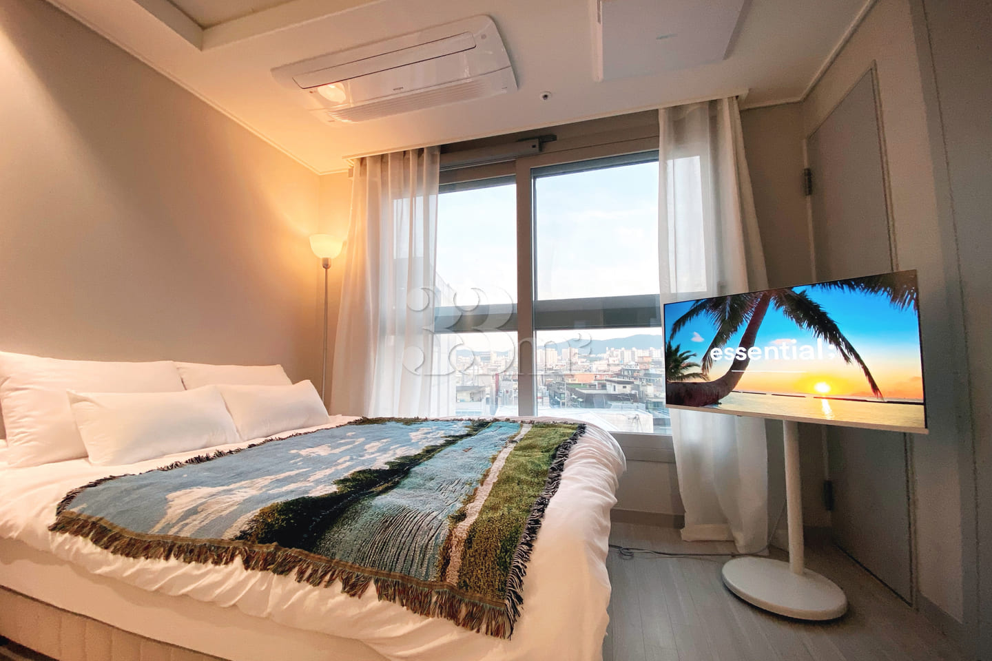 Move-in ready⚡️3 minutes from Jamsil Saenae 0th image