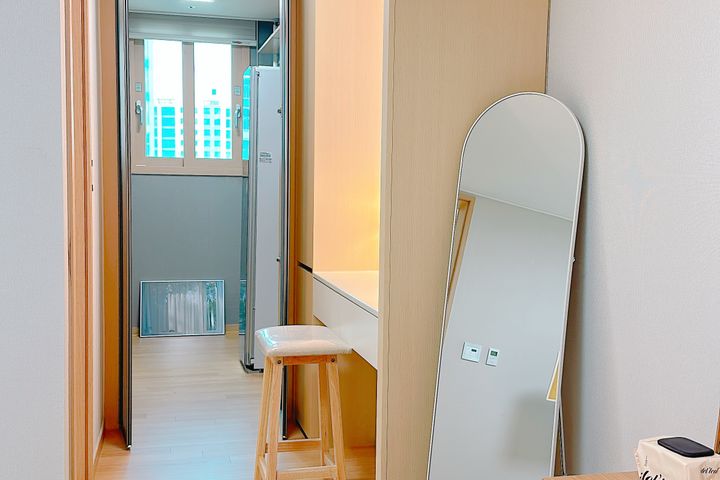 Gyeyang New Three-Room Apartment with Full Op 12th image