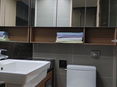 Spacious 3-bedroom apartment in Cheongna, Inc 8th image