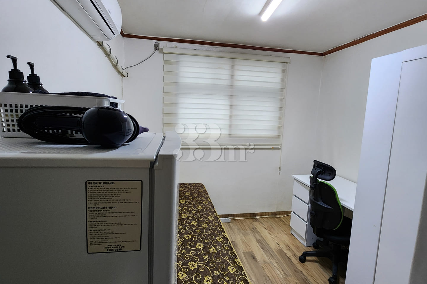 Room 402 1th image