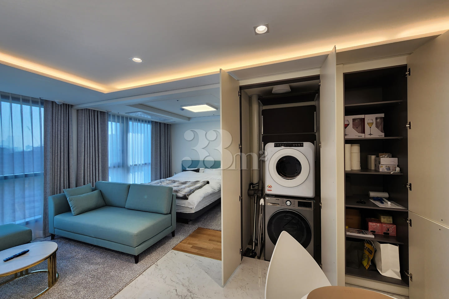 A dream-like penthouse 16th image