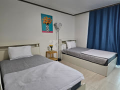 A cozy, home-like two-room unit in Biha-dong 1th image