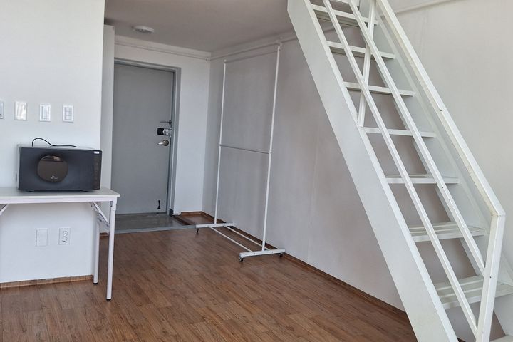 Spacious and pleasant duplex studio 4th image