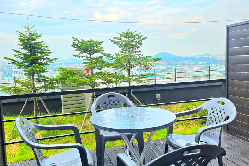 남동인더스파크역 테라스