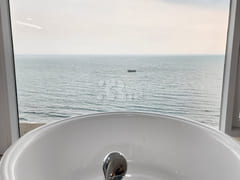 Haeundae Harbor. Sea view. 5 seconds away! 1th image