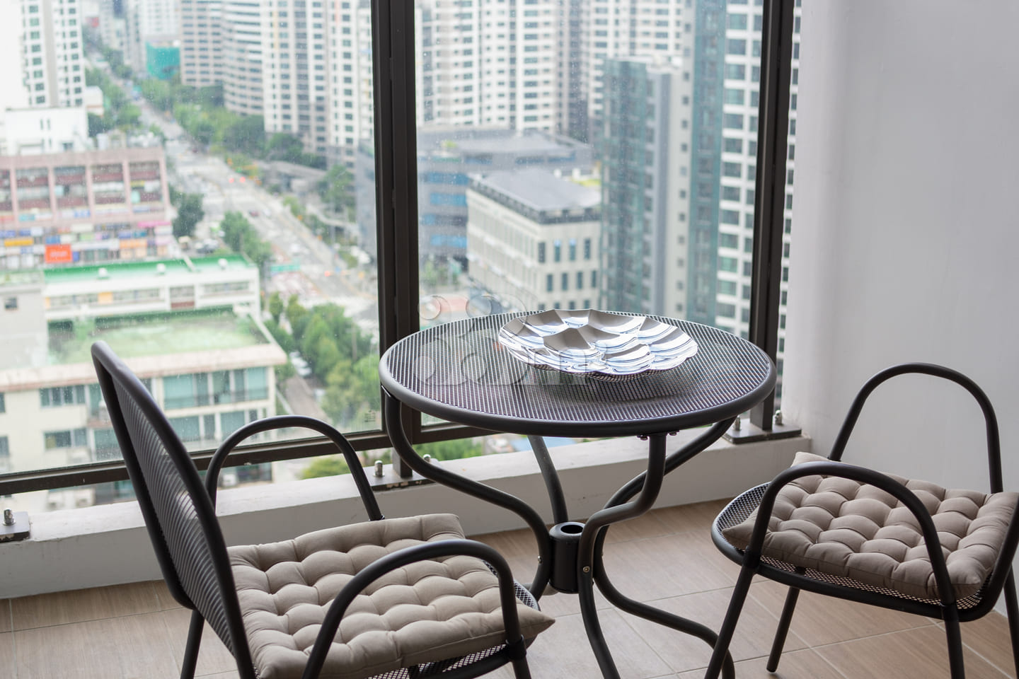 Stylish 4-bedroom apartment in Seocho 2th image