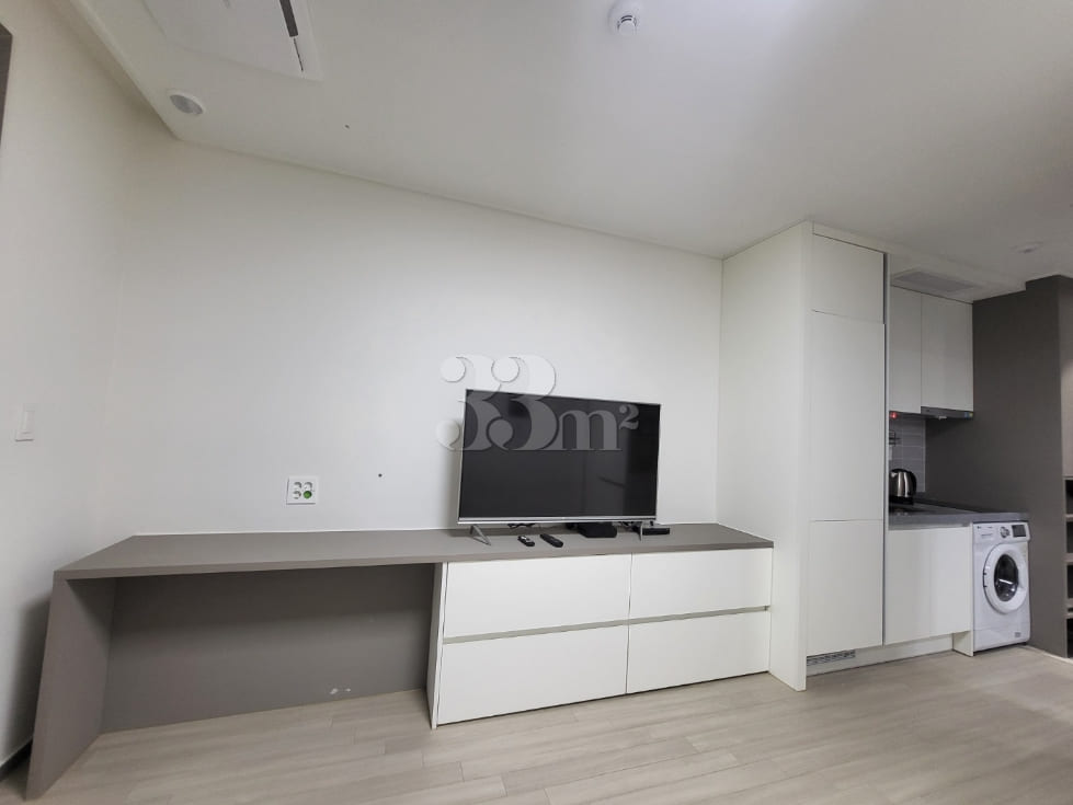 Studio apartment near Seojeong-ri Station (pr 1th image