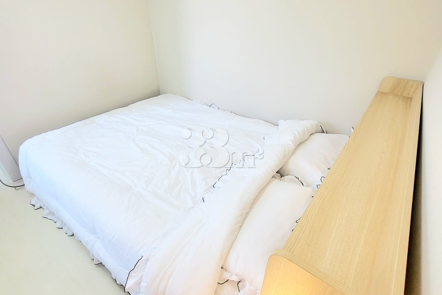 Gwangandong Suyeong Station Queen Size Bed 2th image
