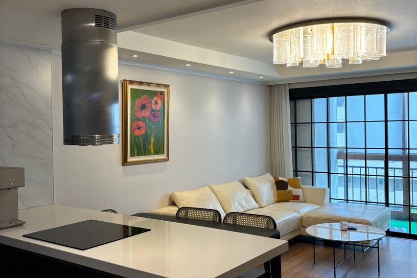 Apgujeong Hyundai Apartment 0th image