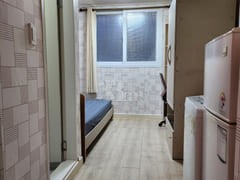 Park One-roomtel 0th image