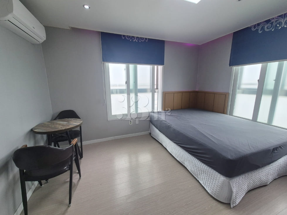 Suwon Station Short-Term Fully Furnished 15 4th image