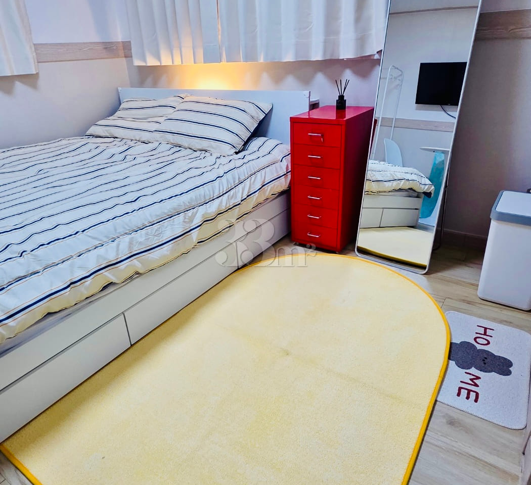 Fully Furnished Unit B (4-Minute Walk from Bo 1th image