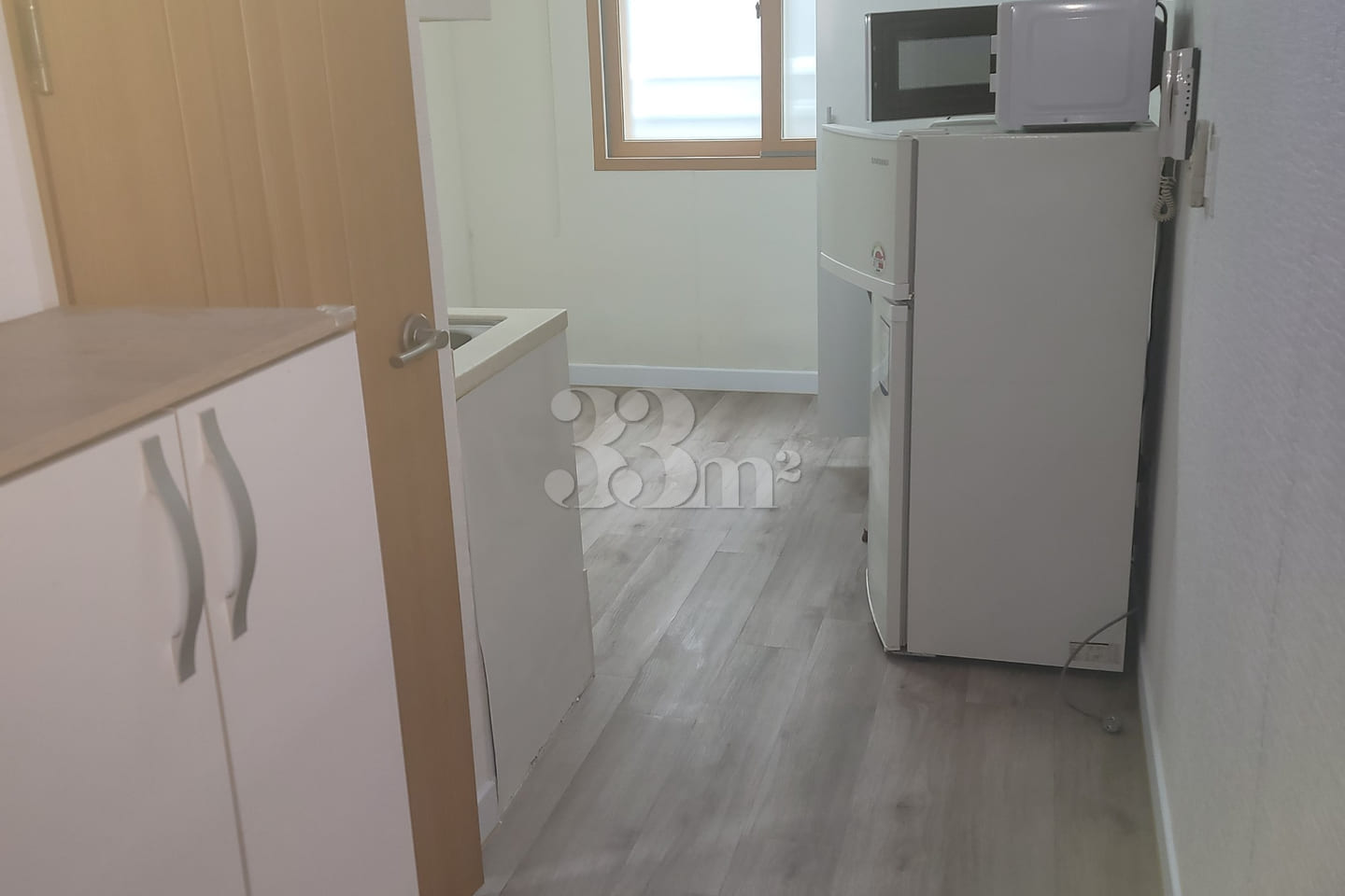 Room 307 0th image