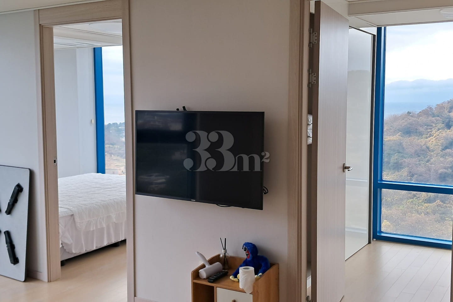 One-month stay in a two-room apartment with a 7th image