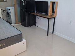 Beautiful Room 203 5th image