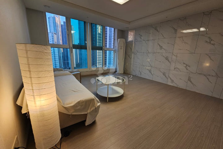 New 3-bedroom, 27-pyeong apartment with full  2th image