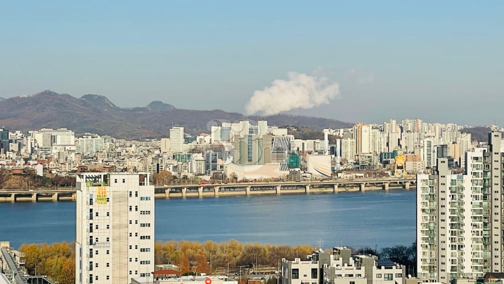 In front of Dangsan Station • High-rise with  5th image