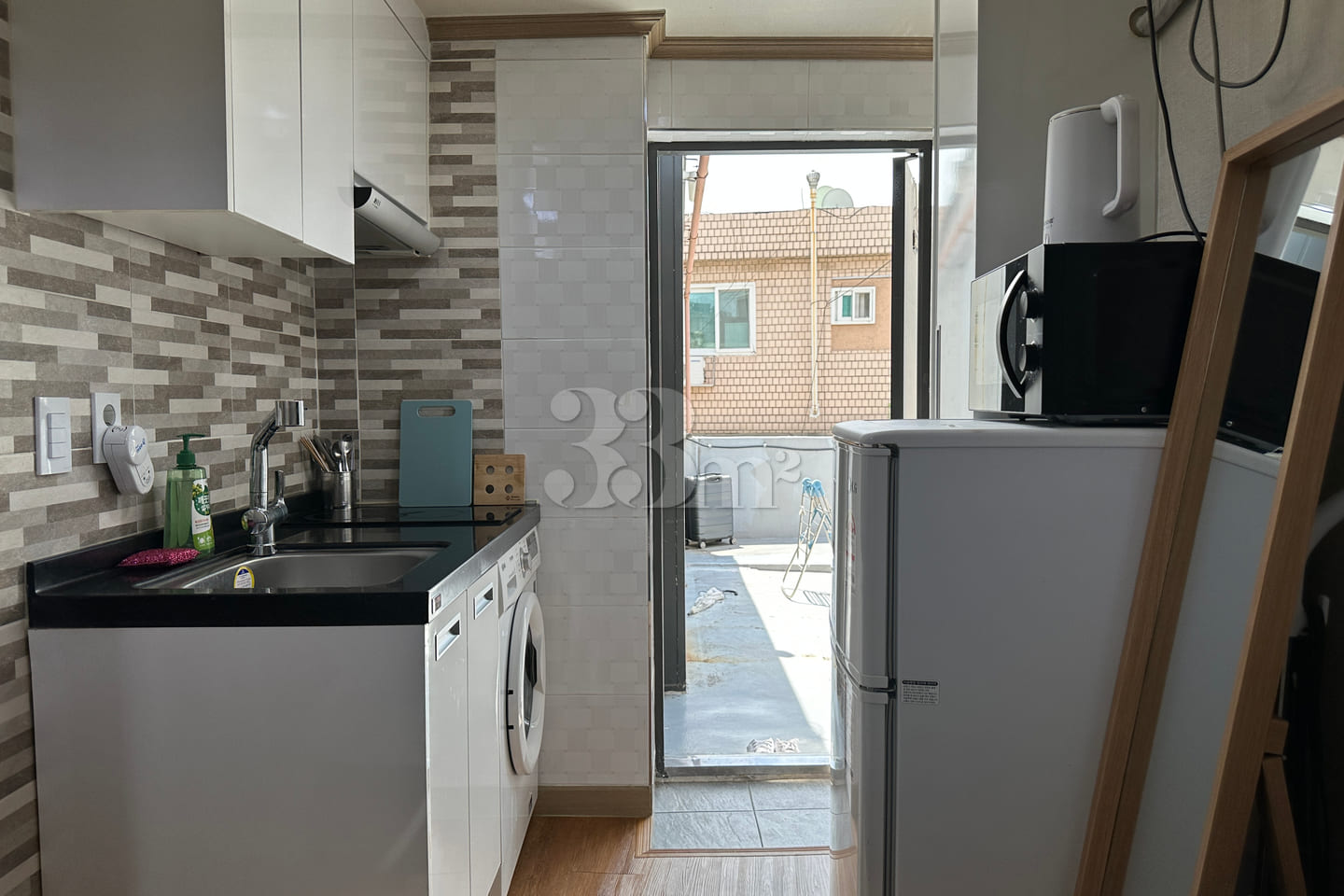 Studio apartment, 5-minute walk from Seoul St 2th image