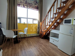 Bright, quiet, and relaxing duplex 1th image