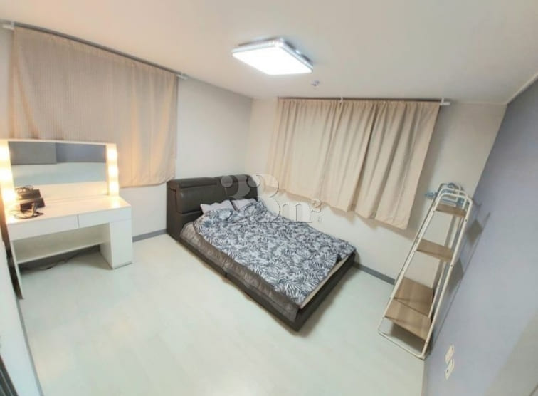 Fully furnished, prime location right next to 2th image