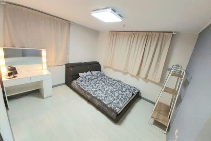Fully furnished apartment in the Gunpo Statio 2th image