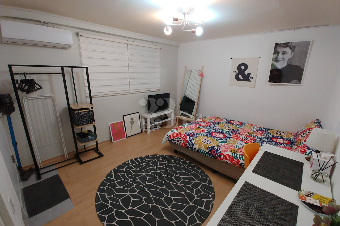 2-minute walk to Sinsa Station, fully furnish 1th image