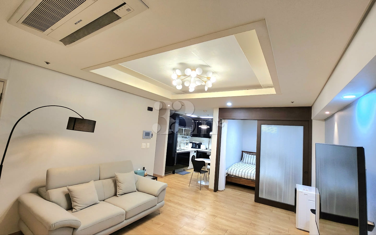 Two-room officetel near Suwon City Hall Stati 3th image