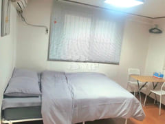 Room 203 9th image