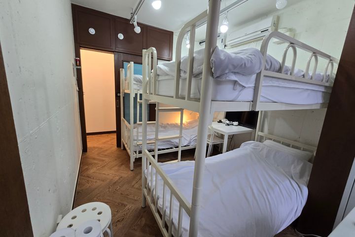Hongdae, excellent value for money, 4 people, 5th image