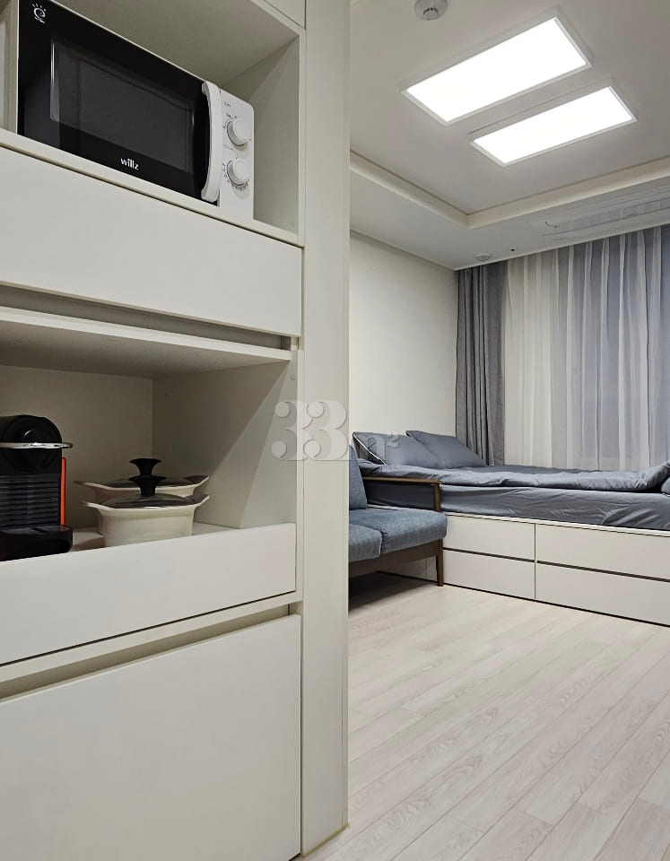 Fully furnished residence near Gangnam Statio 10th image