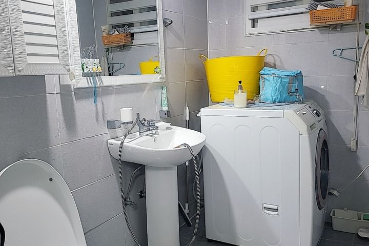 Blue Two-room apartment, available for 4-5 pe 3th image