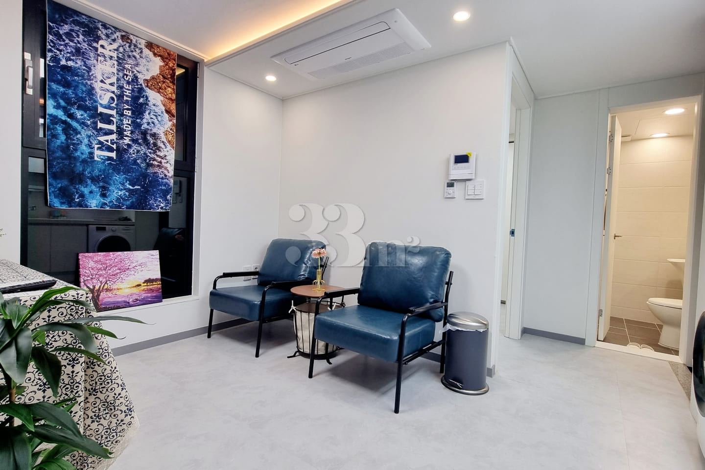 Sunny, fully furnished unit 0th image