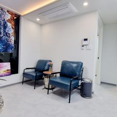 Sunny, fully furnished unit Unit Image