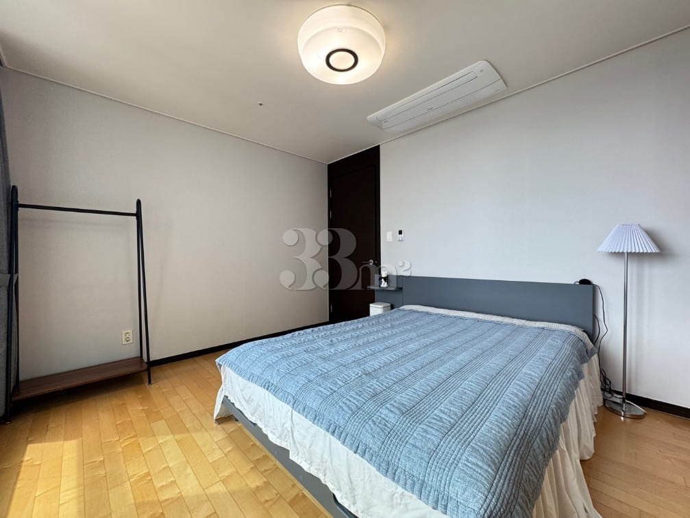 Fully furnished 2-room apartment near Gangnam 5th image